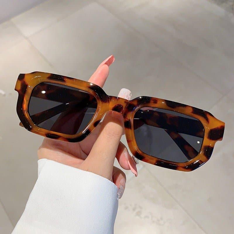 Retro Square Sunglasses - NOVINC